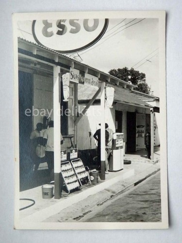 Vecchia foto pompa benzina